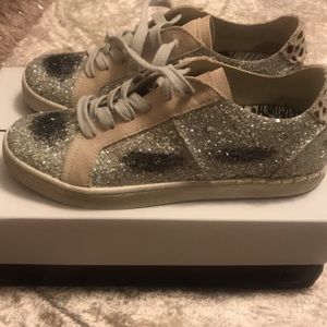 Dolce Vita grey/ silver glitter sneakers